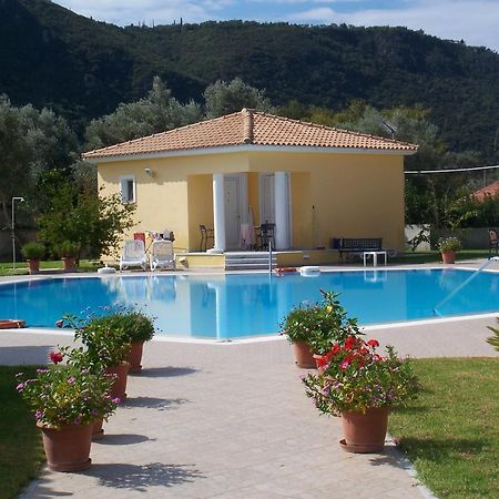 Iliaktida Studio-Villas Frínion Pokoj fotografie
