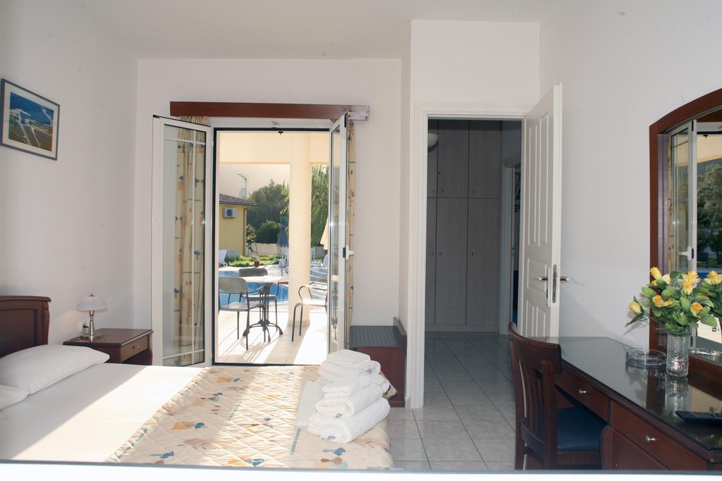 Iliaktida Studio-Villas Frínion Pokoj fotografie